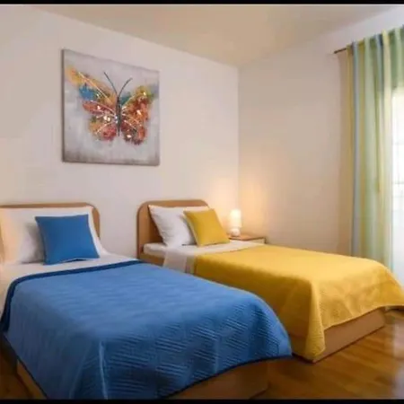 Antonia アパート *